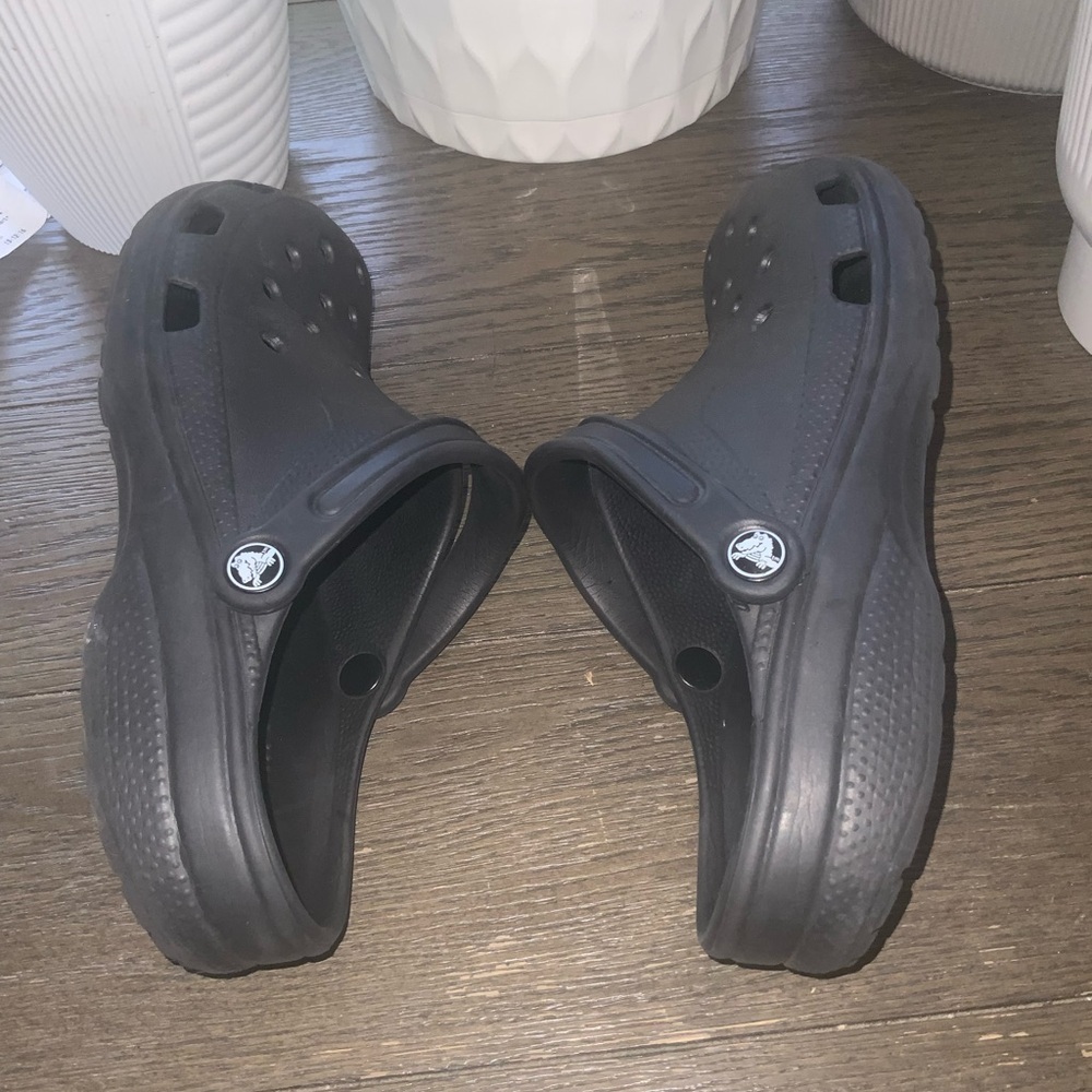 Classic Crocs Men's Black Large Men’s 8-9 Women’s 10-11 Excellent Condition - Picture 7 of 8